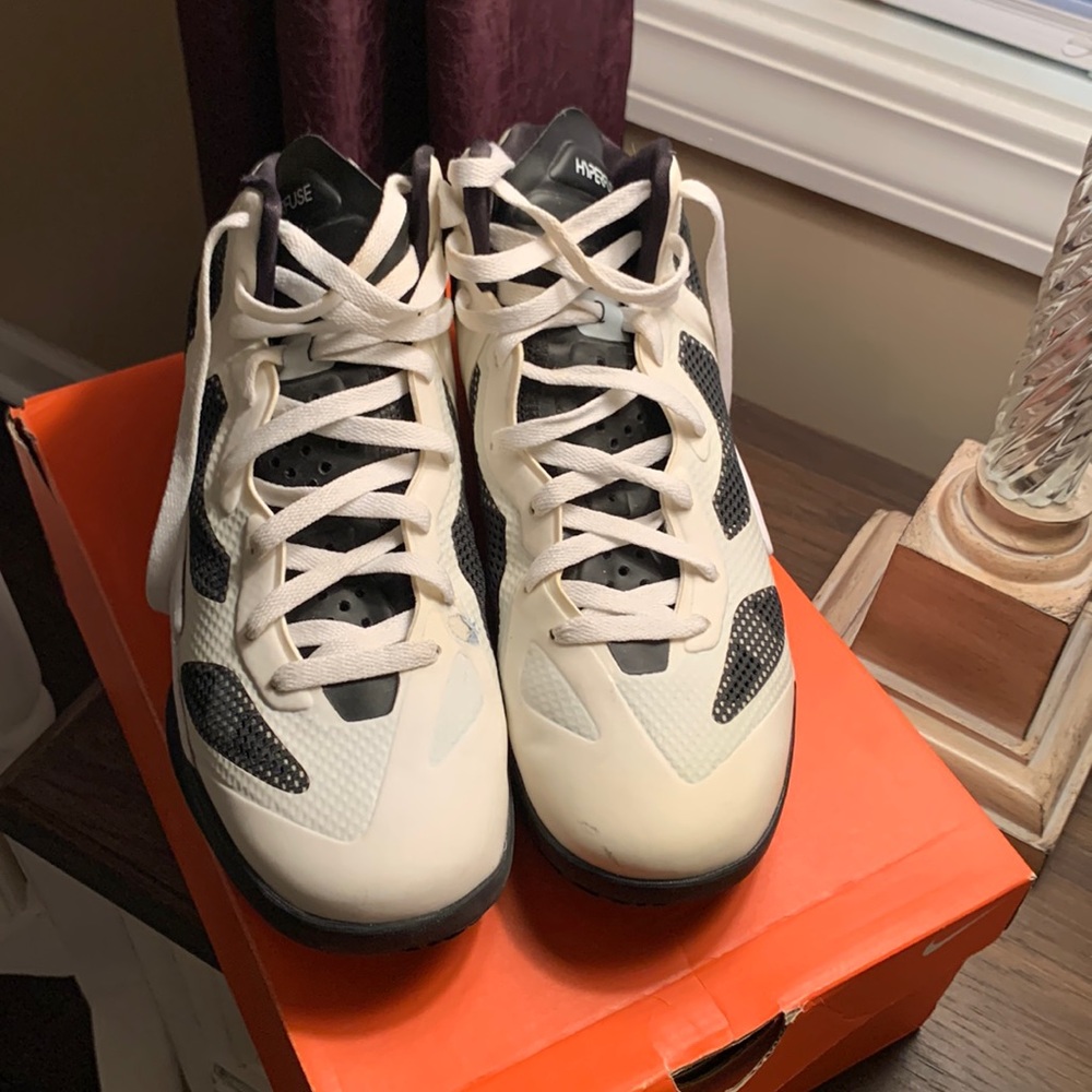 Nike Zoom Sneakers